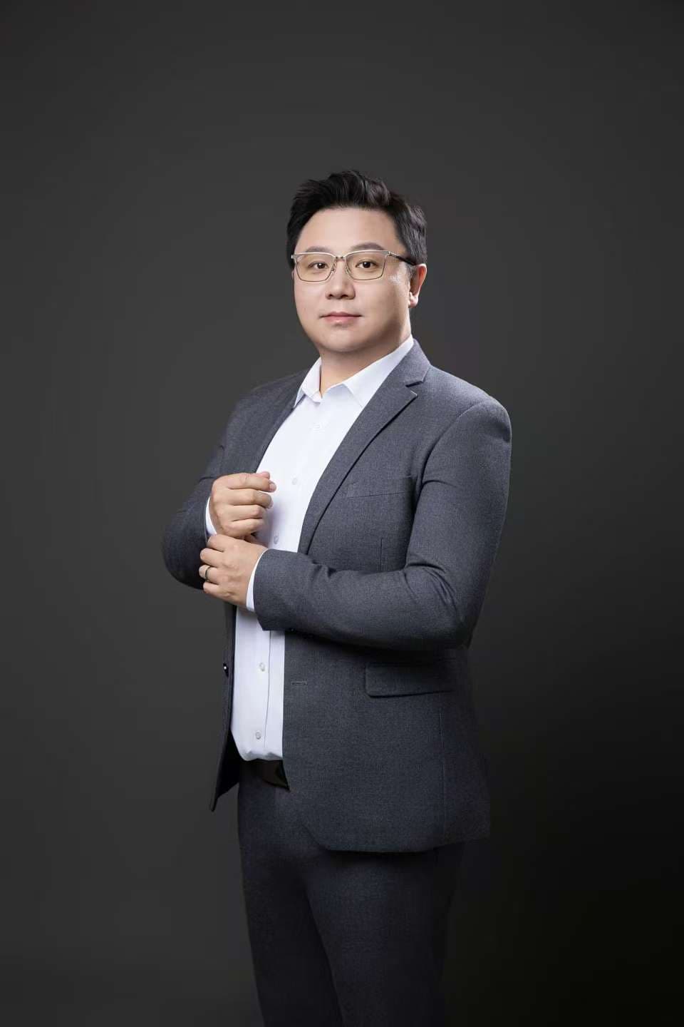 王康博士
